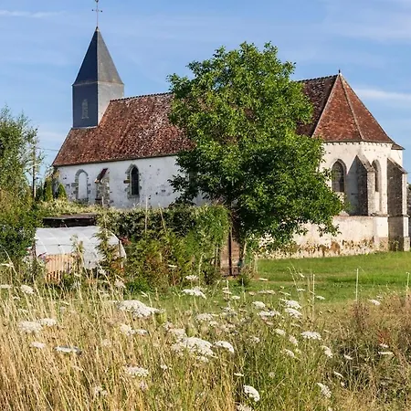 Holiday home Avec Piscine Relais De La Canivotte Saint-Mars-en-Brie